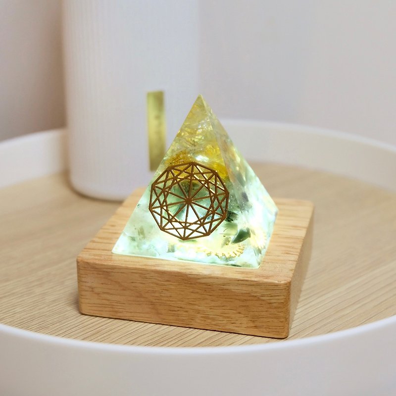 [White Crystal + Citrine + Green Hair Crystal] Orgonite (6cm/5cm/4cm) - Items for Display - Crystal 