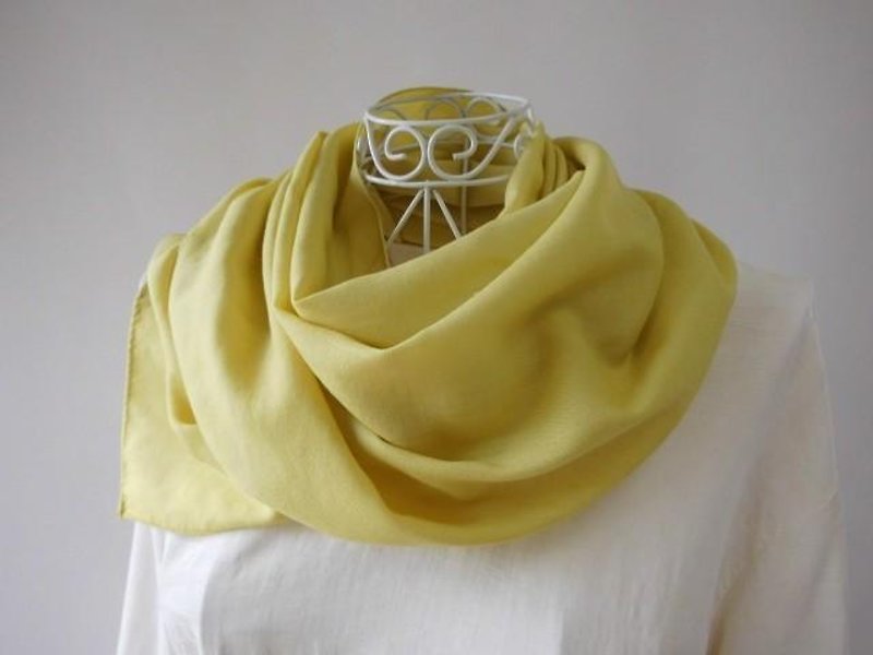 Plant tree dyeing (ginkgo color) wool silk long stall - Scarves - Cotton & Hemp 