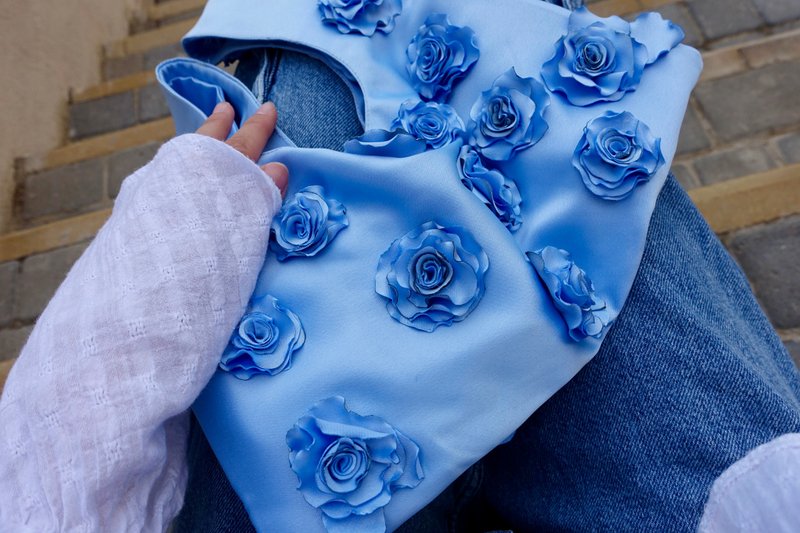Sky Blue Satin Bag with Flowers – Handmade Origami Purse, Wedding Handbag - 手提包/手提袋 - 其他材質 藍色