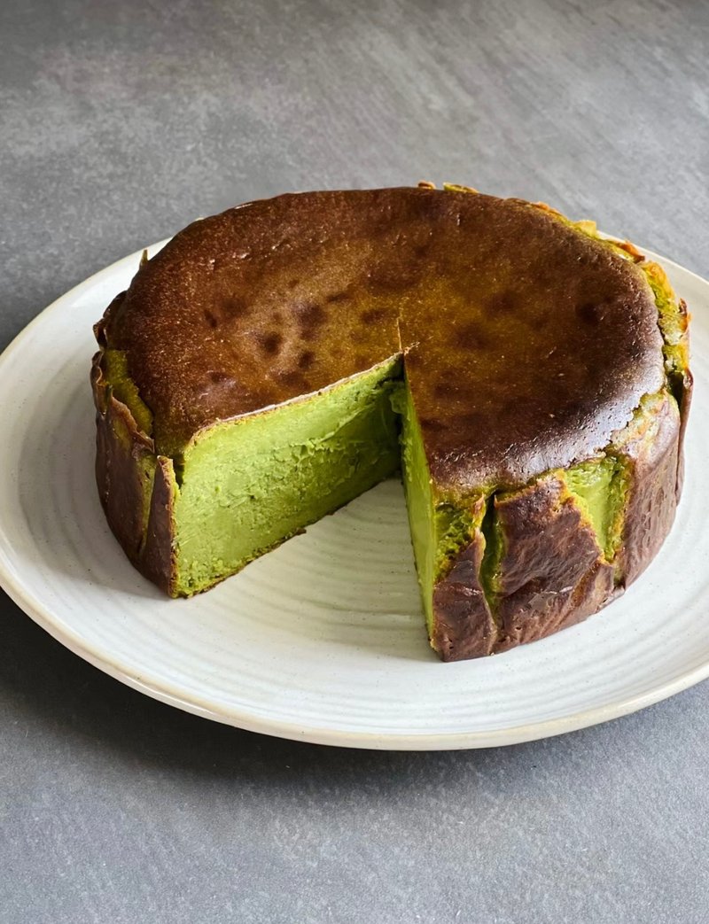 Extra-rich Oyama Garden Matcha Basque Cheesecake - เค้กและของหวาน - วัสดุอื่นๆ 