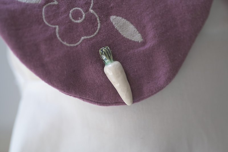 Porcelain Brooch Small White Radish Brooch - Brooches - Porcelain 