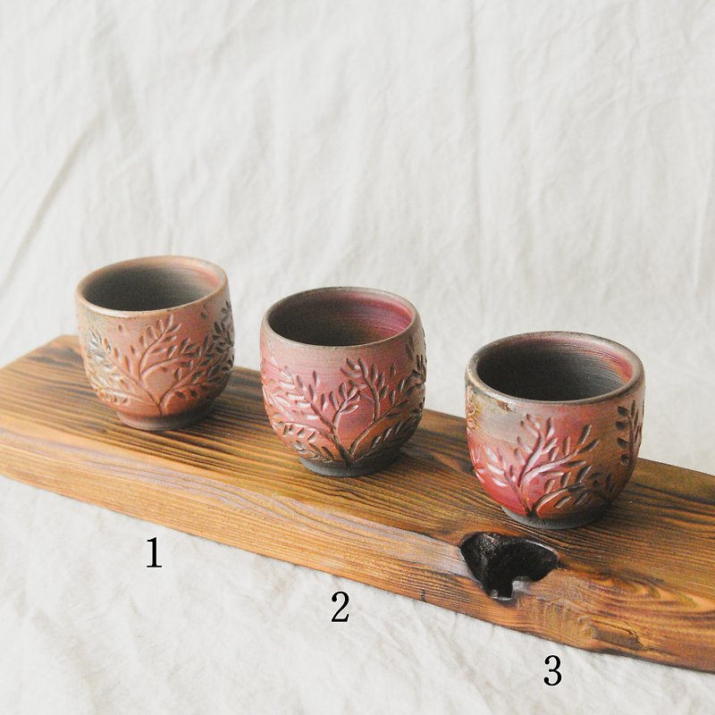 柴燒陶手作。蓬勃生長的小樹嫩葉 中茶杯 - 茶壺/茶杯/茶具 - 陶 咖啡色