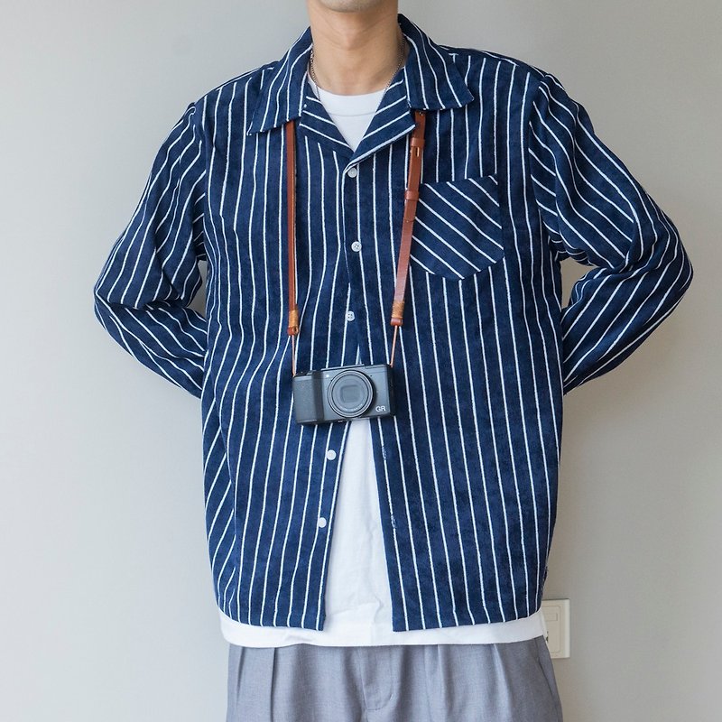 I am not a pajamas hahaa autumn and winter with a corduroy fabric pocket shirt Japanese style - เสื้อเชิ้ตผู้ชาย - ผ้าฝ้าย/ผ้าลินิน สีน้ำเงิน