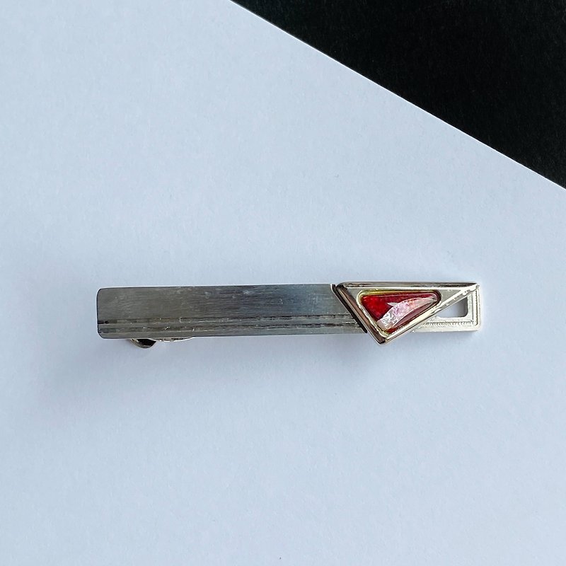 Space [Ruby Ruby] Cloisonne Tie Clip Pure Silver Wired Cloisonne - เนคไท/ที่หนีบเนคไท - วัสดุอื่นๆ สีแดง