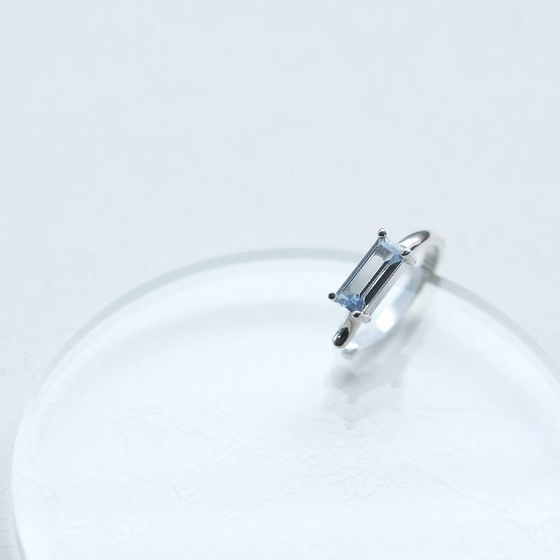 Mini Aquamarine Square Ear Cuff Silver 925 - ต่างหู - โลหะ สีน้ำเงิน