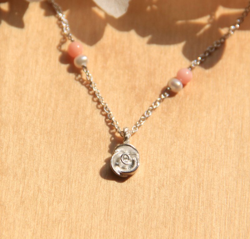 玫瑰系列 - 粉櫻紅(海竹) - 小玫瑰925純銀手作手鍊 銀飾 禮物 包裝 - 手鍊/手鐲 - 寶石 粉紅色