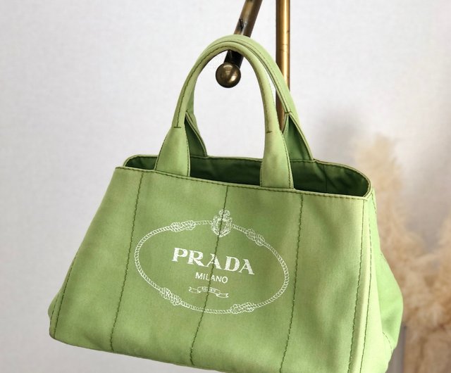 日本直送 名牌中古包 】PRADA プラダ カナパ ハンドバッグ ライトグリーン ロゴ トライアングルプレート キャンバス トートバッグ ga2t4v  - ショップ VintageShop solo トートバッグ・ハンドバッグ - Pinkoi