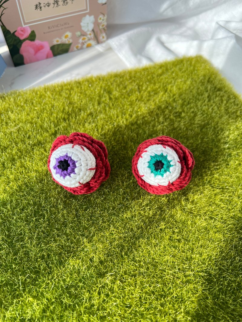 [Bunny Belle] Halloween decorative rose eye ring. Purple/green two colors. Pendant/hairpin - แหวนทั่วไป - ผ้าฝ้าย/ผ้าลินิน ขาว