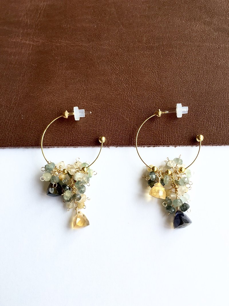 Bouquet hoop earrings - ネックレス - 宝石 ピンク