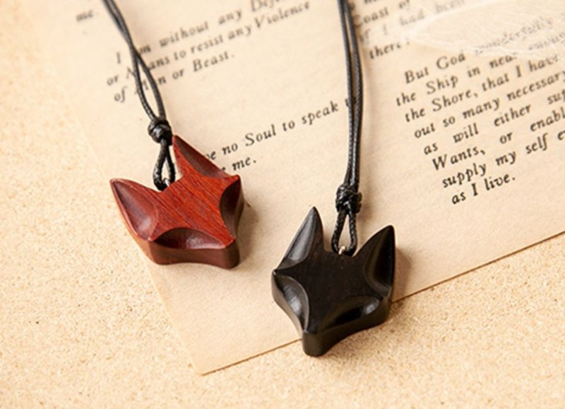 Zodiac simple handmade sandalwood little fox animal clavicle necklace - สร้อยคอ - ไม้ หลากหลายสี