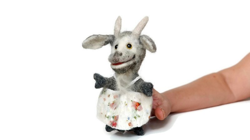 Horned goat, felting finger puppet, a toy for the puppet theater - 寶寶/兒童玩具/玩偶 - 羊毛 灰色