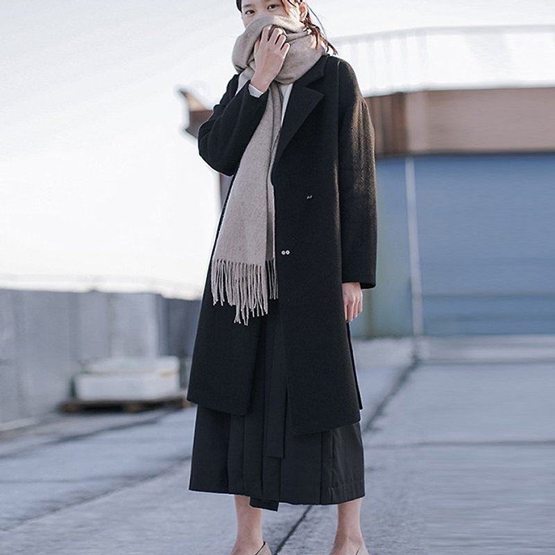 ミニマリスト黒のダブルブレストウールコートダブルスリットルーズなシルエットロングコート秋と冬暖かいジャケットコストの2色が推奨セクション|ファンタタ独立したオリジナルデザインの女性のブランド - ジャケット - ウール ブラック
