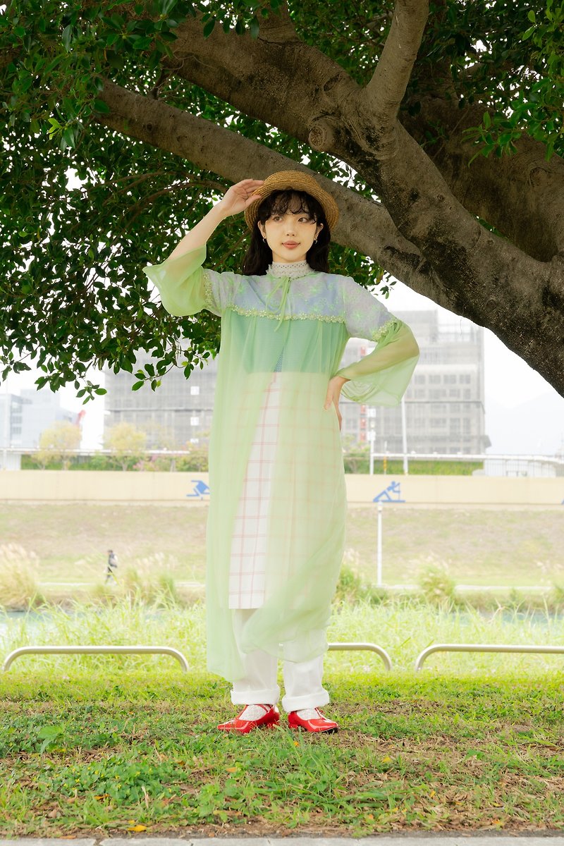 Niao Niao Department Store-Vintage light green embroidered floral sheer strappy pajama cover-up - ชุดเดรส - เส้นใยสังเคราะห์ 