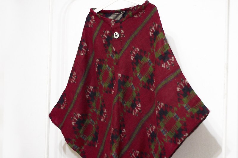 Christmas gift limited a knitted pure wool shawl / national wind cloak / Indian tassel shawl / bohemian cloak shawl / wool cloak / hand scarf - stroll in South America Machu Picchu - ผ้าพันคอ - ขนแกะ สีแดง
