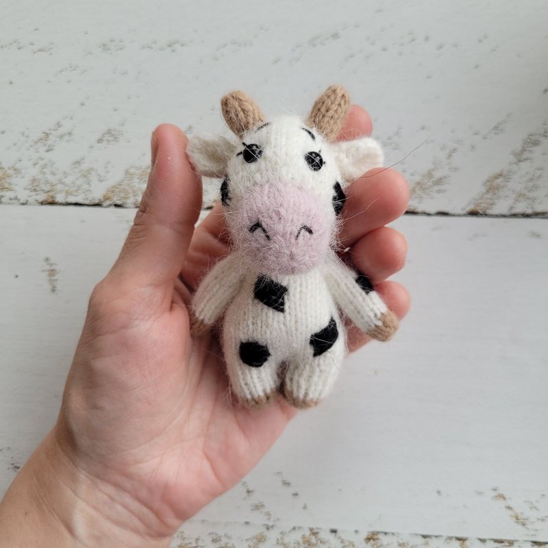 Knitted stuffed Bull/ Cow small stuffed toy - Stuffed Dolls & Figurines - Wool White