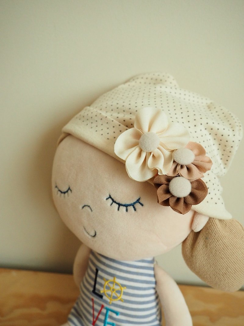 コットン・麻 帽子・ヘアバンド カーキ - 赤ちゃんや子供に適した英国製の綿の暖かくて防風性の帽子の花のヘアピンセット