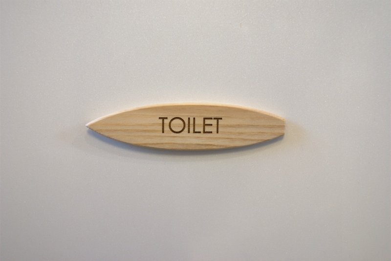 Surfboard plate toilet - Wall Décor - Wood Brown