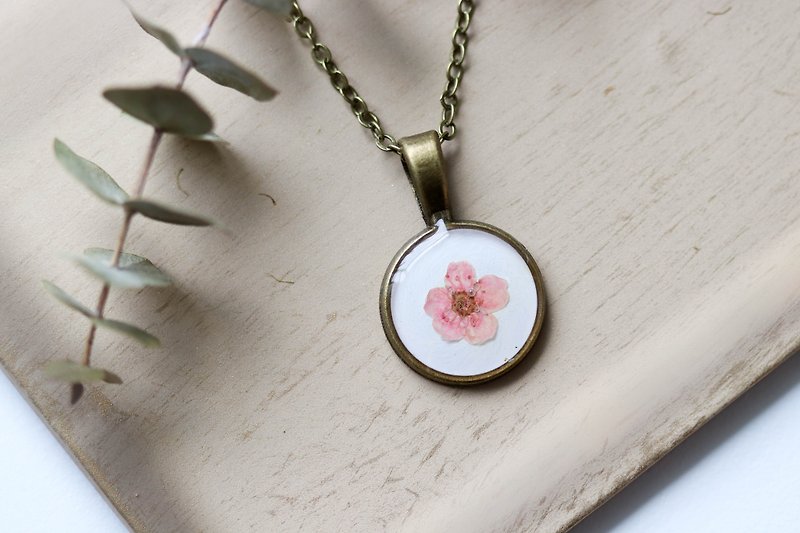 Plum (Pink, BG-White) – Necklace 14 mm. - สร้อยคอ - พืช/ดอกไม้ สึชมพู