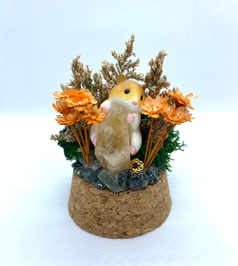 Hamster and Citrine-Crystal Doll Dried Flower Arrangement - ของวางตกแต่ง - คริสตัล 