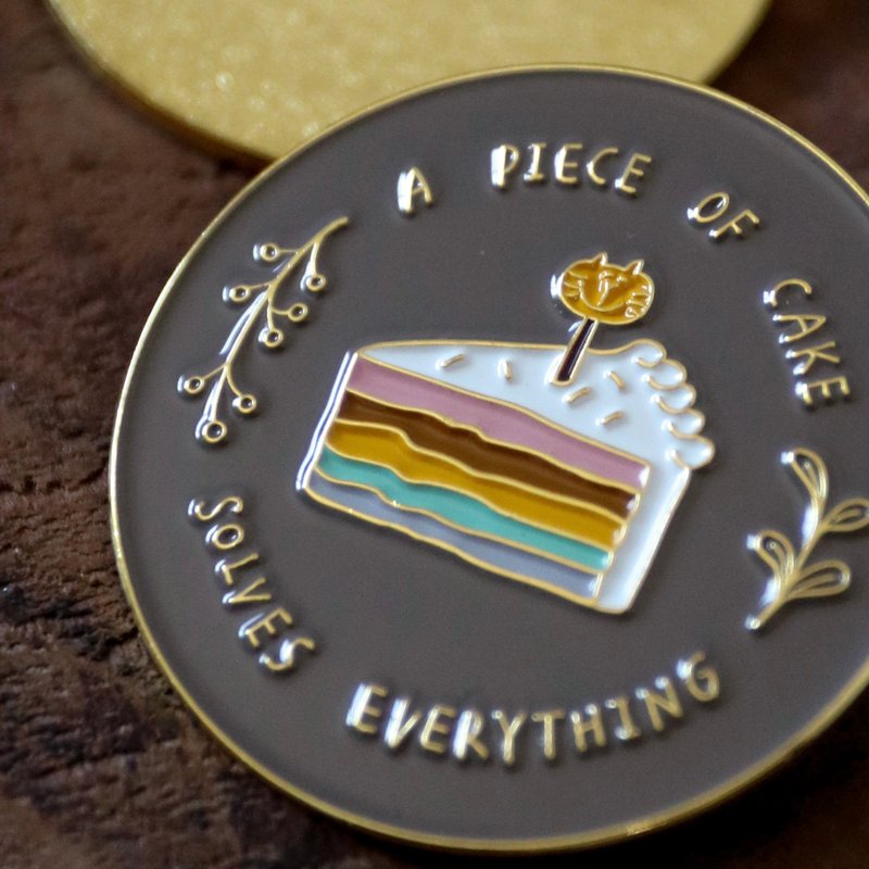 A piece of cake, solves everything. 彩虹金屬別針 - 胸針 - 其他金屬 多色