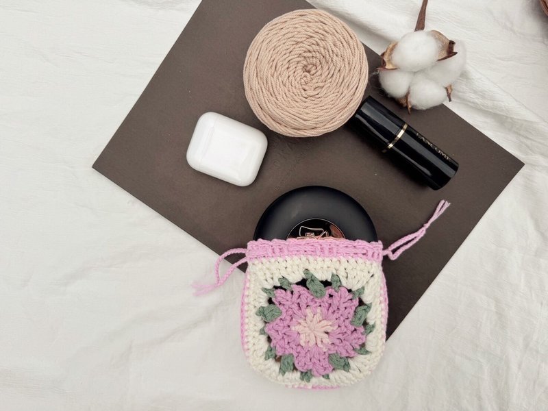 Woven bag earphone bag drawstring pocket AirPods protective cover earphone storage - Sakura earphone bag - ที่เก็บหูฟัง - ผ้าฝ้าย/ผ้าลินิน สึชมพู