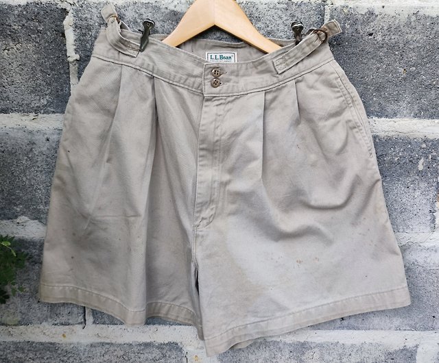 Vintage L.L. Bean Men's Pleated Khaki Shorts Pants - Shop