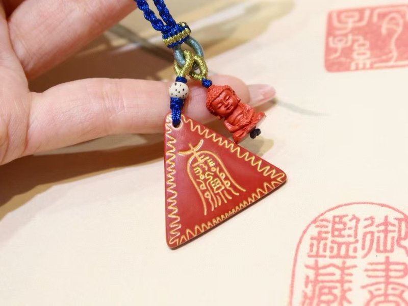 金光護身天然帝王砂精工雕刻阿迷陀佛金光符鑰匙掛包掛闢邪保平安 - 鑰匙圈/鑰匙包 - 水晶 