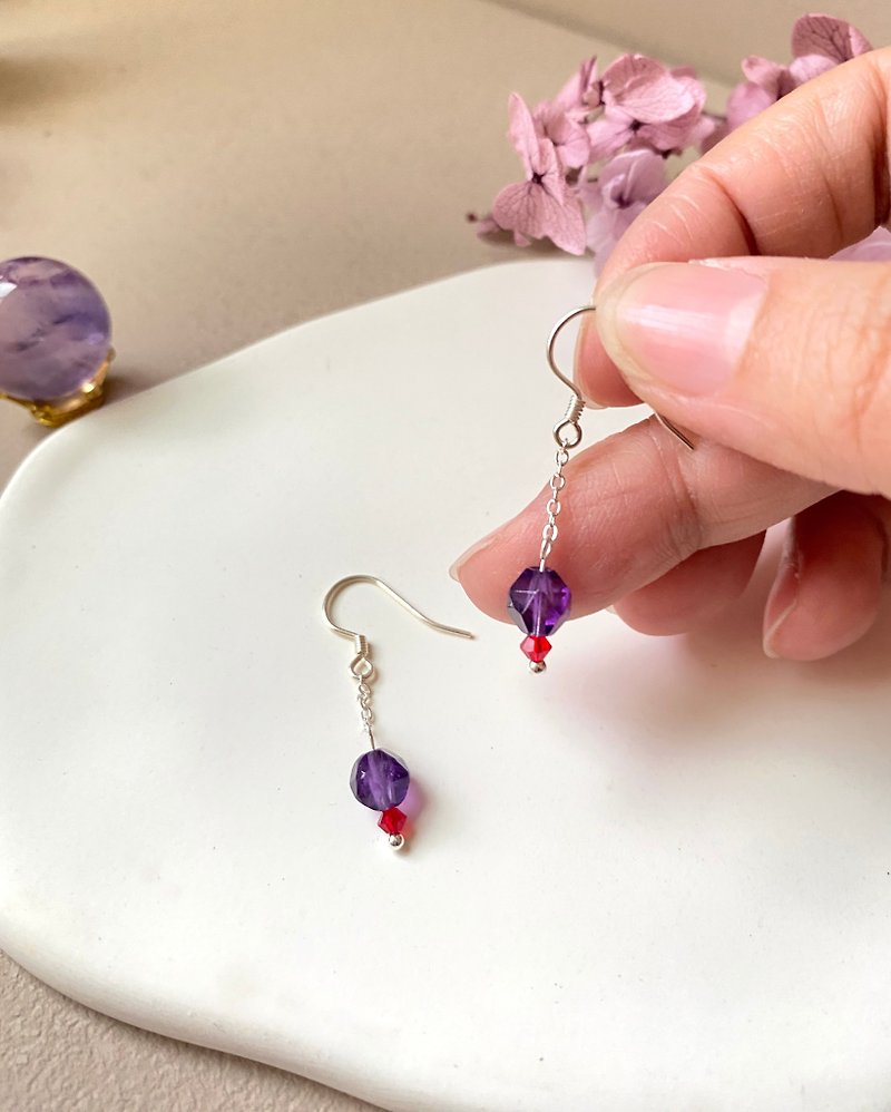 [Kimiko handmade jewelry] sterling silver natural stone amethyst drop earrings - Earrings & Clip-ons - Crystal Purple