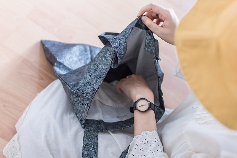 [Limited] Sparkle Silver and Black Japan Pattern Tote Bag - Messenger Bags & Sling Bags - Cotton & Hemp Black