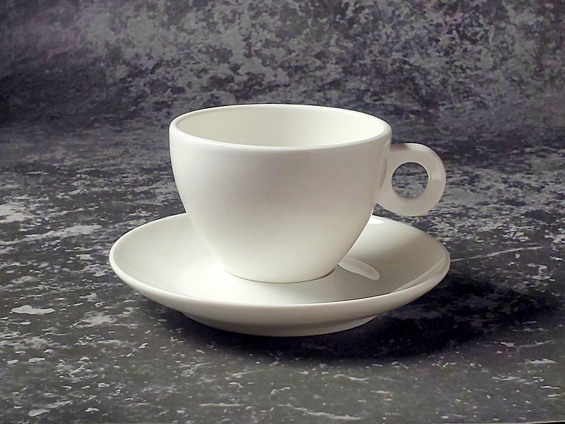 White European coffee cup set, one cup and one plate - เครื่องทำกาแฟ - เครื่องลายคราม ขาว