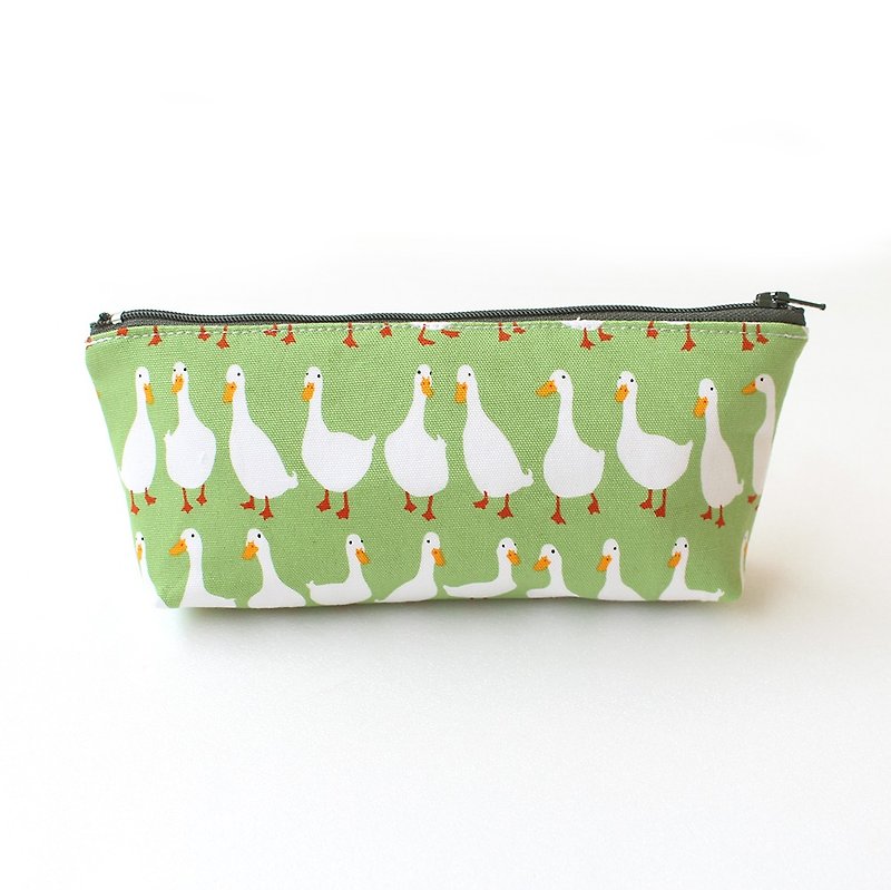 鵝鵝鵝排排站筆袋(中)/收納袋 鉛筆盒 化妝包 - 鉛筆盒/筆袋 - 棉．麻 綠色