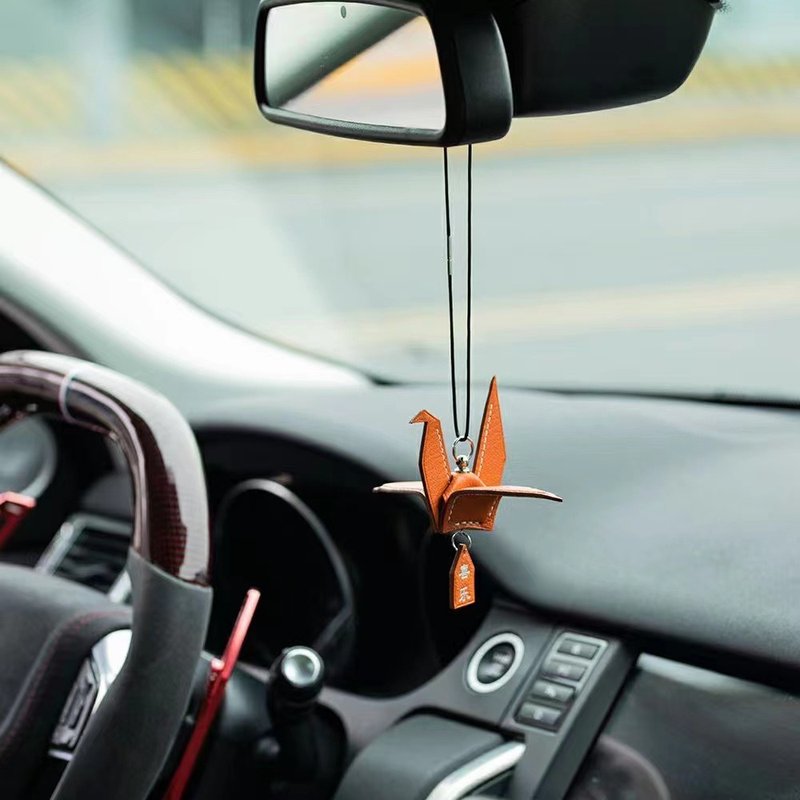 革 その他 - 何千もの紙のクレーン車のペンダント車のペンダント車のペンダントリアビューミラーペンダント車のインテリアジュエリー安全な手作り