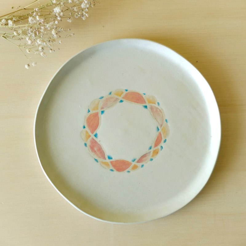 Wreath dessert dish / plate / Hand made＆Limited Edition - จานเล็ก - ดินเผา ขาว