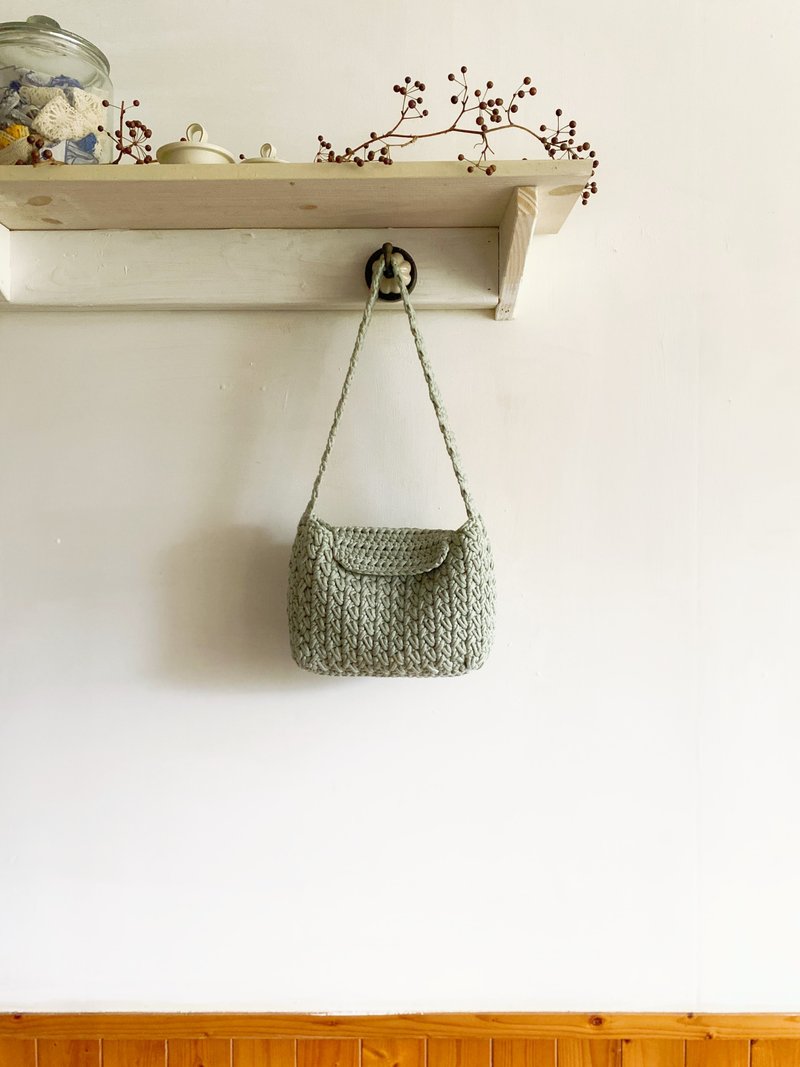 【好日手作】Handmade。手工韓國棉線編織條紋淺綠色側背包手拿包 - 手提包/手提袋 - 棉．麻 綠色