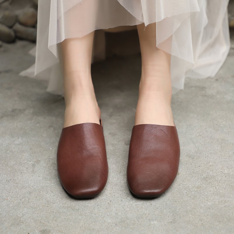 Handmade leather toe slippers, low-heeled sandals, half-drag lazy shoes, back empty women's shoes - Slippers - Genuine Leather Brown