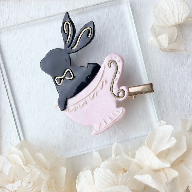 Afternoon Tea Bunny | Handmade Polymer Clay Brooch - Brooches - Clay 