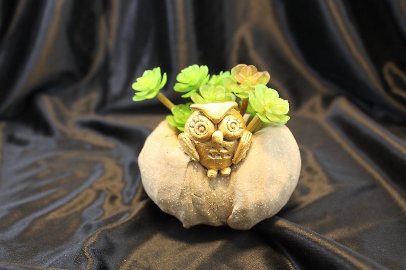 Yoshinoya -002│ [Elite Golden Eagle] Owl Handmade Pottery Flower Meat Plant Treatment Cute Artist - Plants - Pottery 
