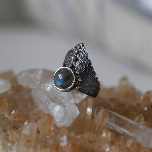Vi Rivers Sterling silver unisex ring with round labradorite cabochon boho nature inspired