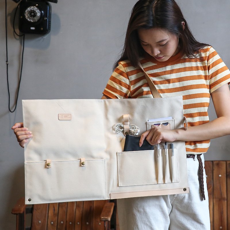 Nordic minimalist storage designer portable tote bag beige - กระเป๋าถือ - ผ้าฝ้าย/ผ้าลินิน ขาว