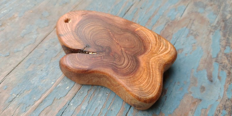 Taiwan Red Cypress Concentric Circle Pendant (B) - Necklaces - Wood 