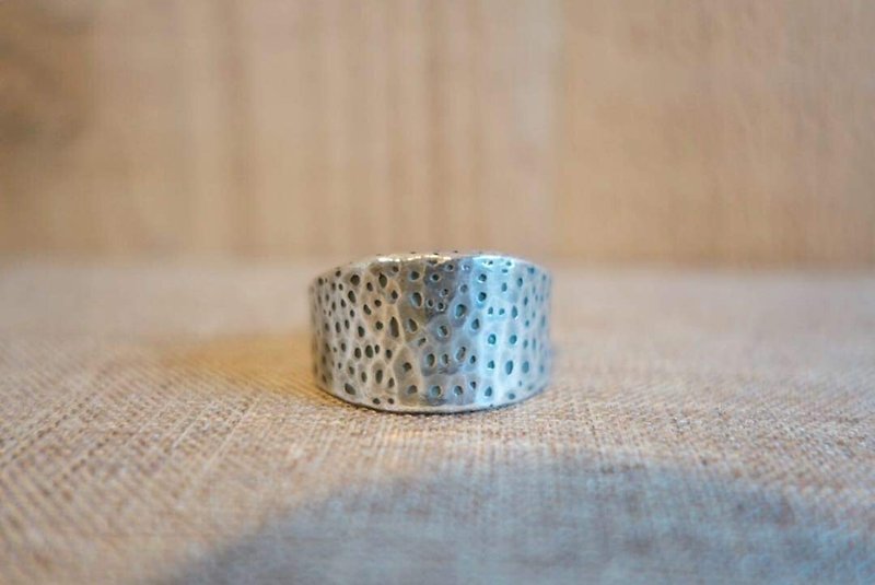 ShouZhuo handmade---crater (male unisex) - General Rings - Sterling Silver 