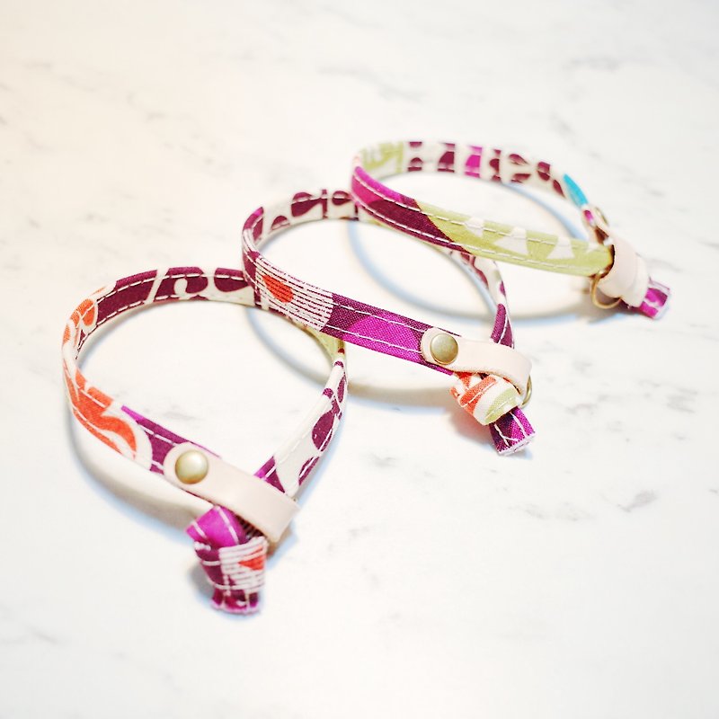 Cat Collars Purple Flower with colorful print, included Bell - ปลอกคอ - หนังแท้ 
