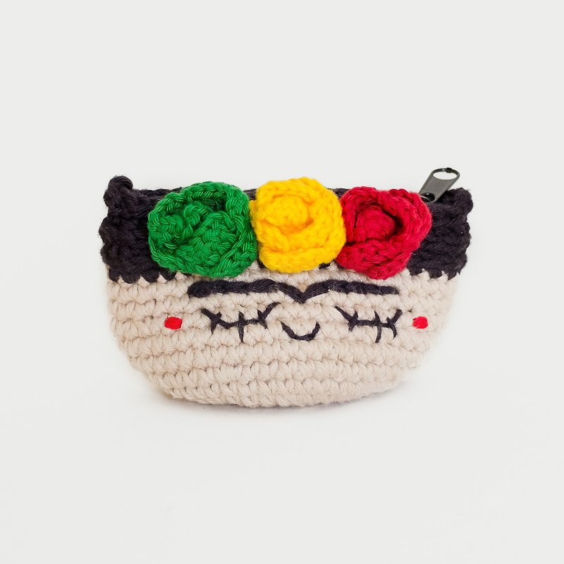 Crochet Coin Purse - Frida Kahlo No.4 | Crochet Coin Case | Small Round Pouch - กระเป๋าใส่เหรียญ - ผ้าฝ้าย/ผ้าลินิน สีกากี