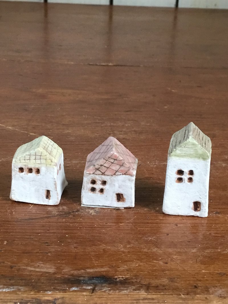 Pottery/little house - ตุ๊กตา - ดินเผา ขาว