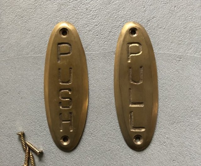 収納、キッチン雑貨 数量限定 PP-G PULL PUSH セット ドアサイン 真鍮 押す 引く プレート プル プッシュ ハンドメイド 看板 - ショップ  51WORKS / MADE IN JAPAN 置物 - Pinkoi