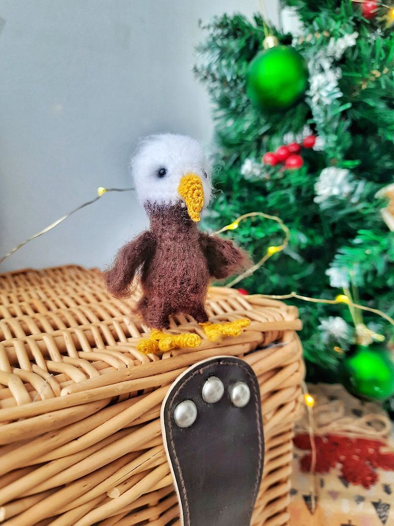 Bald Eagle Stuffed Toy. Handmade Eagle Gift for best friends family. - ของเล่นเด็ก - ขนแกะ 