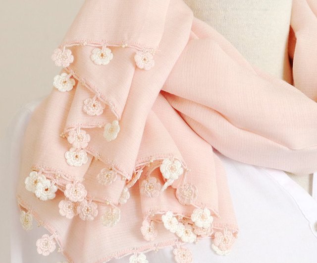 小島良太縁どりレース編みが繊細なピンクのストール 小物