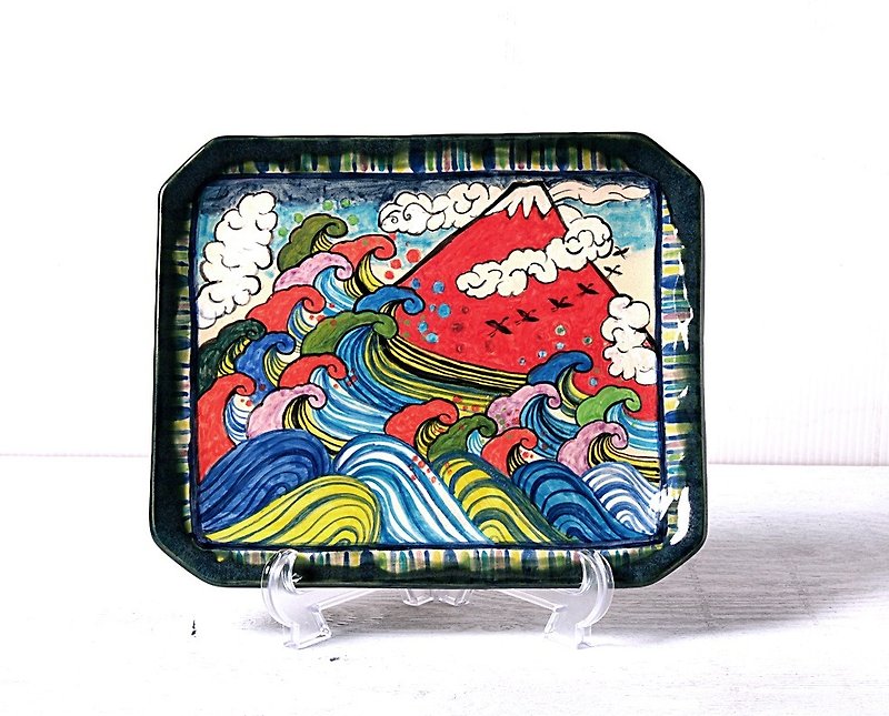 「波と赤富士と白い雲」色絵四角皿 - 花瓶・植木鉢 - シリコン 多色