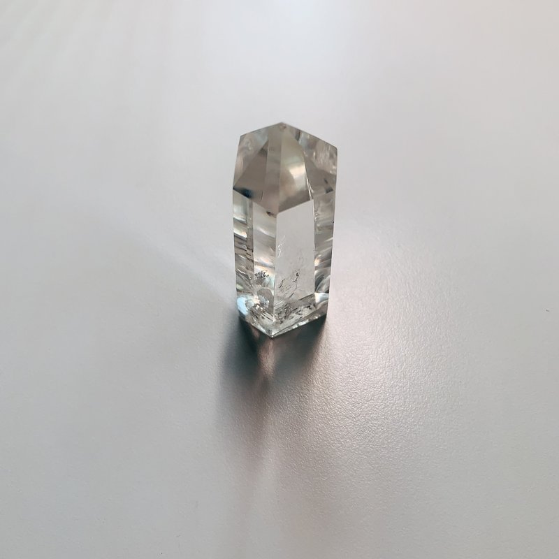 CrystalCorner隅石丨天使之翼藍針水晶丨巴西藍針白水晶柱 77.5g - 擺飾/家飾品 - 水晶 白色