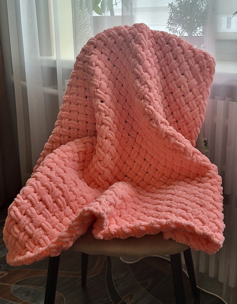 knitted handmade blanket (plaid) pale coral, size 90x100 - Blankets & Throws - Polyester 